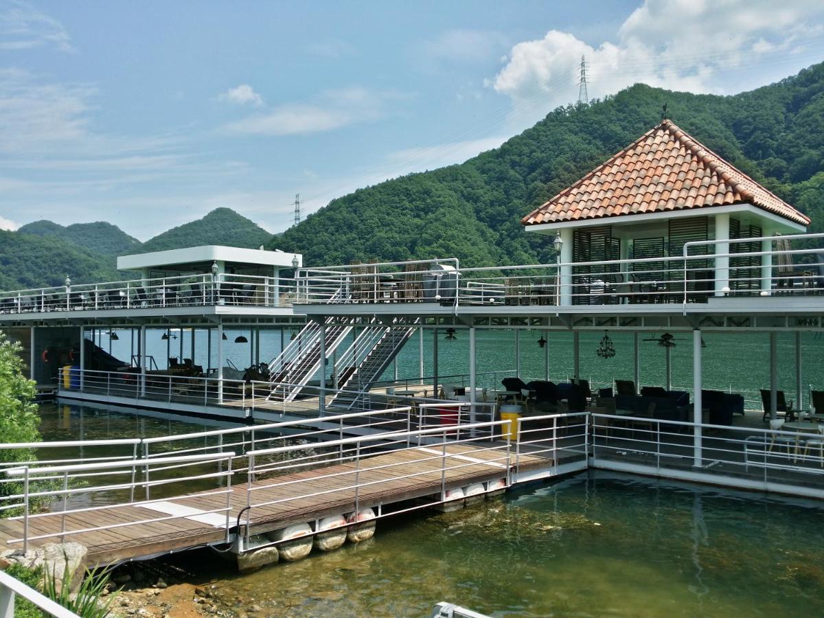 俱乐部核心酒店和度假村 加平 外观 照片